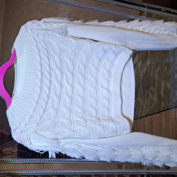 AKIRA Fringed Sweater - Picture 4 of 4